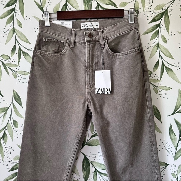 Zara The Straight Cropped Jeans. Khaki. Size 2. - Picture 2 of 9